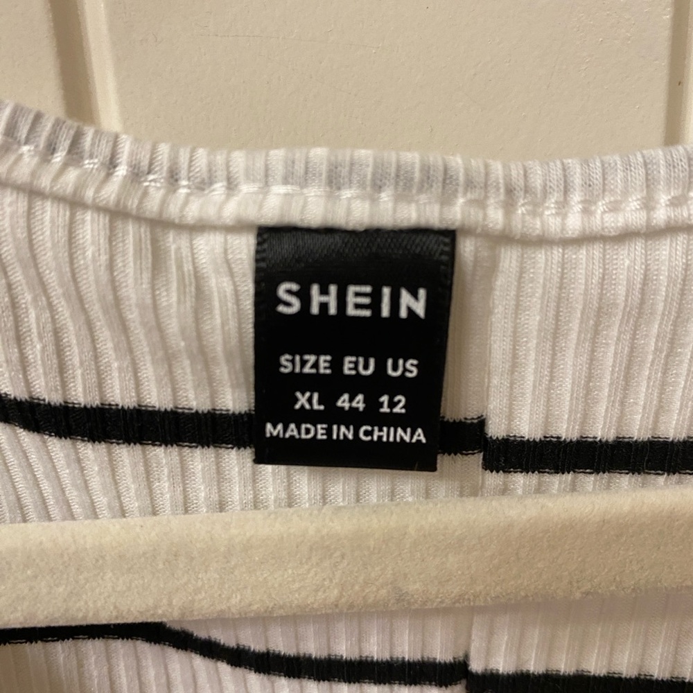 SHEIN Black and White Button Down Shirt - Picture 2 of 6